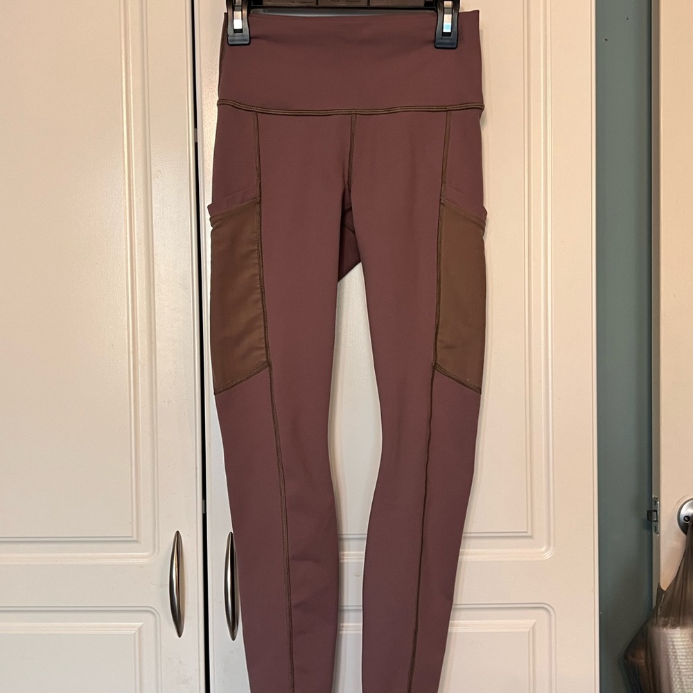 Fabletics 7/8 length Leggings - Dusty Rose - XS (no tags)